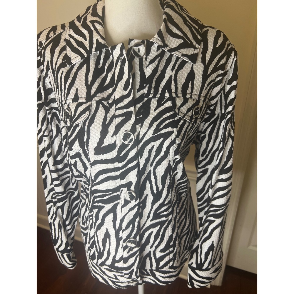 Chicos Zebra Print Jacket Black White Animal Print Button Front Size 2 - Picture 2 of 11